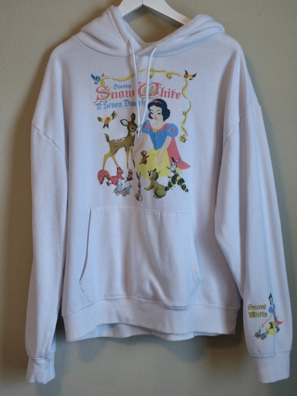 Disney Snow White Forest Friends White Graphic Hoodie XL